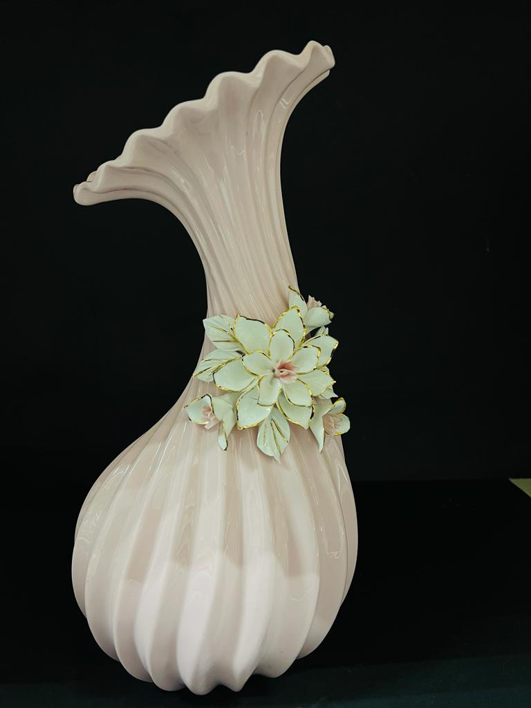 Vase (Ceramic)