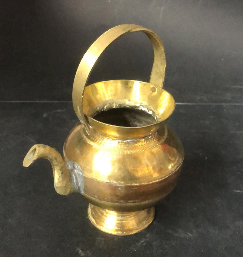 Ganga Jali / Kamandal (Brass)