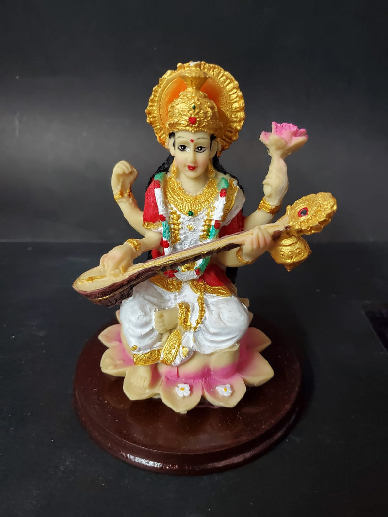 Saraswati Maa Statue