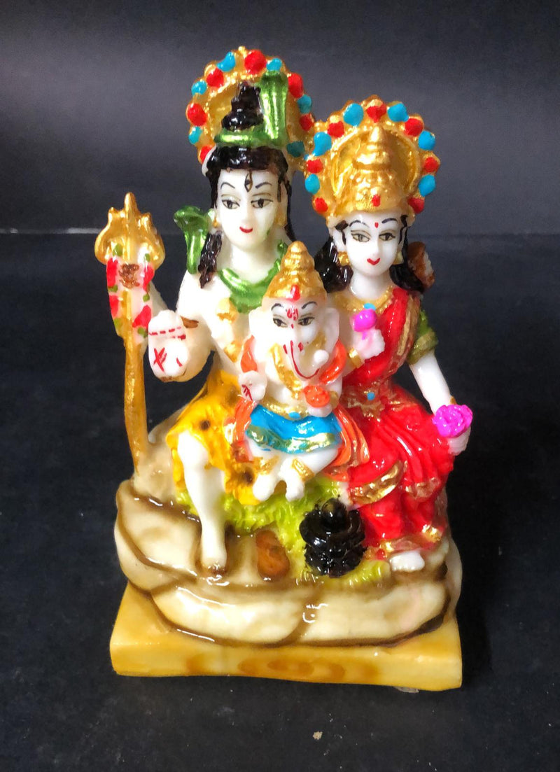 Shiv Ji Parvati Ji Statue